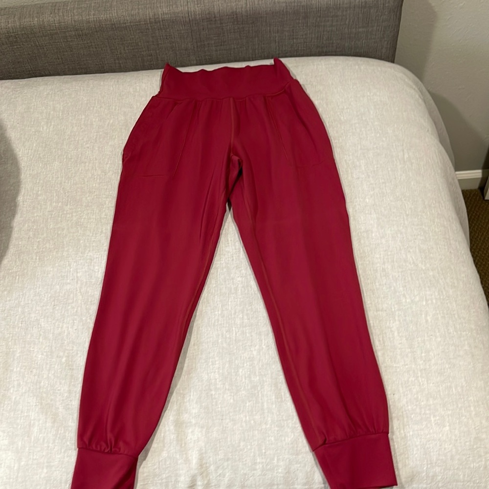 Athleta Salutation Joggers